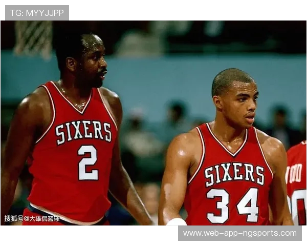 摩西马龙的篮坛传奇与NBA中锋时代的辉煌崛起之路