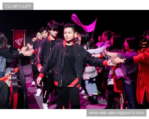 扬州华奥风云战队勇夺赛场荣耀展现青春激情与团队力量