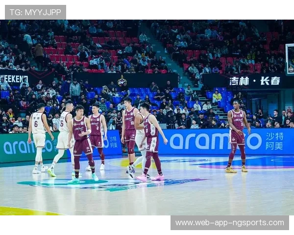 CBA联赛新赛季展望：明星球员争夺激烈，球队实力对比分析