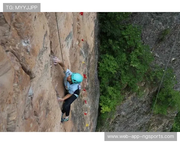北京攀岩队与重庆攀岩队耐力对决赛后分析与总结