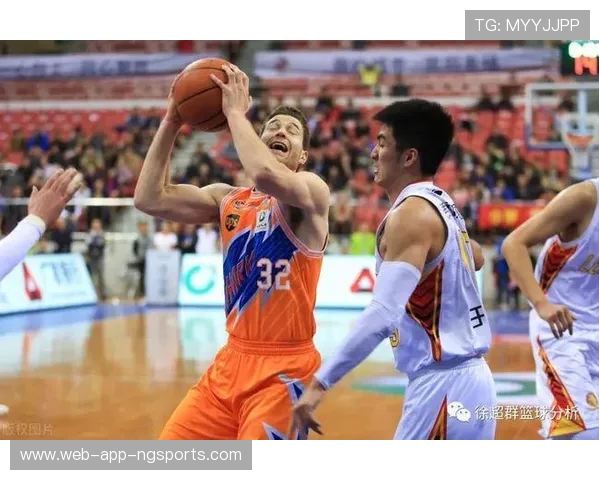 深圳篮球队节奏分析与表现评估探讨
