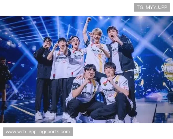 全球电竞盛会燃爆冬季各大战队鏖战巅峰舞台争夺年度最高荣耀