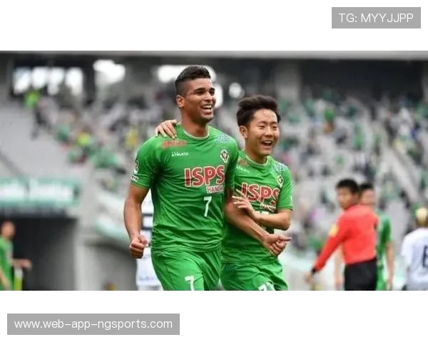 东京绿茵迎战山口雷诺法力争主场胜利展现球队实力与决心